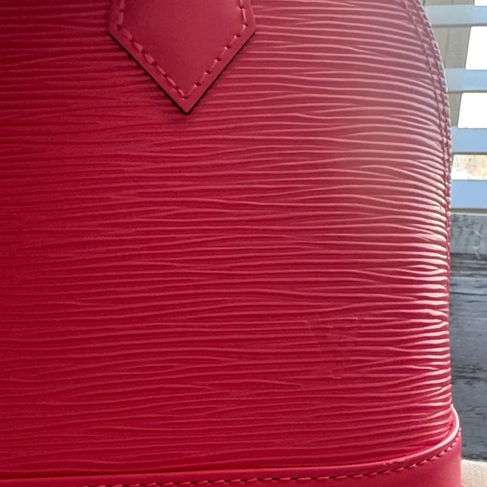 Louis Vuitton Alma BB - Picture 7 of 10